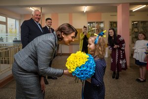 D. Nausėdienė aplankė moksleivius Tauragėje: bendri užsiėmimai padeda kurti ryšį tarp lietuvių ir ukrainiečių vaikų