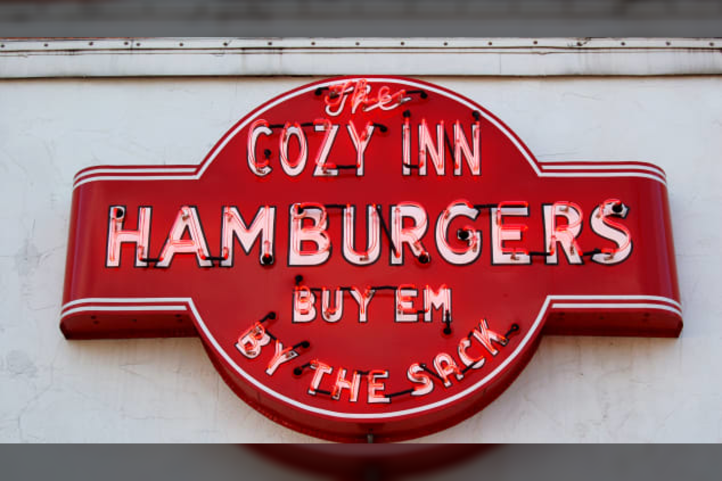  Kovo mėnesį „Cozy Inn“ atšventė šimtmetį.<br> „Hamburger America“ nuotr.