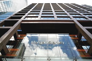 Pradėjo purtyti mokesčių vagis: žinomiausiuose pasaulio bankuose atliekamos didžiulės kratos