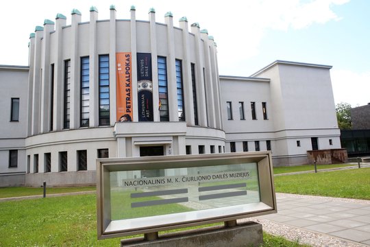 Svečius nustebino miesto muziejų tvarka 