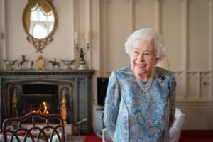 Bakingemo rūmai pranešė, kad karalienė Elizabeth II nedalyvaus vasaros sodo pobūviuose