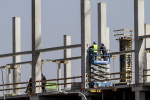 Įvardijo, kokių darbų pageidauja ukrainiečiai ir kokius galiausiai tenka pasirinkti