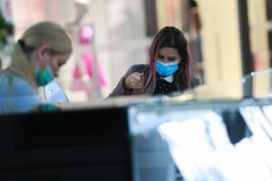 Ekonomistė apie artimiausią Lietuvos ateitį: kiek kils atlyginimai ir kokiomis nuotaikos gyvensime