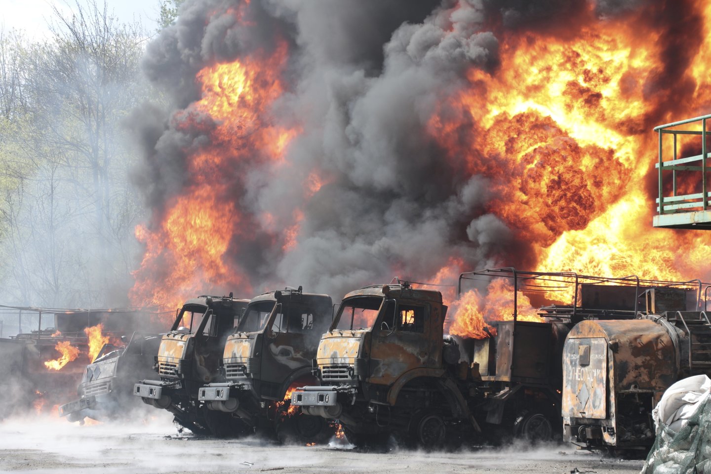 Karas Ukrainoje, Doneckas.<br>AP/Scanpix nuotr.