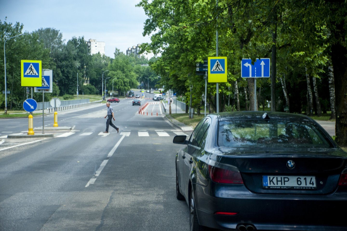 Nuo birželio 1 d. vairuotojai išvys naujus kelio ženklus, šviesoforus bei eismo juostas.<br>V.Ščiavinsko nuotr.
