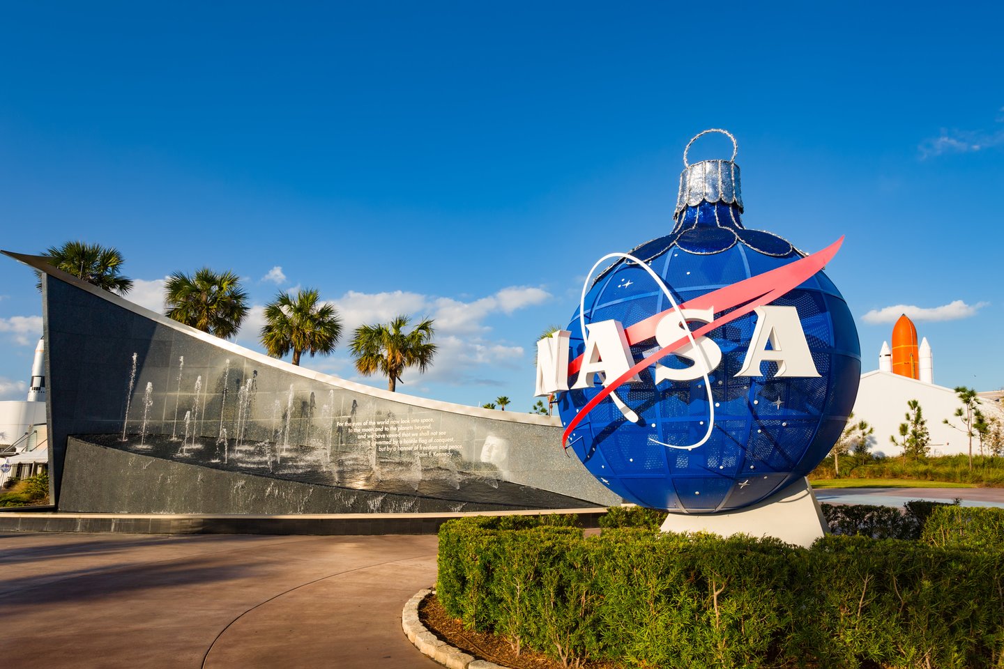  NASA nori atestuoti antrą kompaniją astronautams į žemąja Žemės orbita vadinamą kosmoso sritį skraidinti.<br> 123RF nuotr.