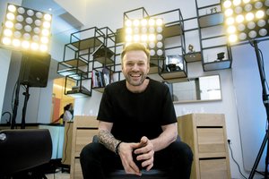 Plaukų stilistas Valerijus Gigevičius pasikeitė vardą: nuo šiol jis – Kevinas