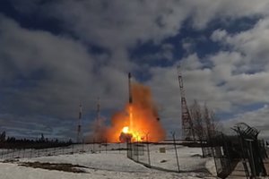 Branduoliniu ginklu grasinusi Rusija keičia toną: Ukrainoje jo nenaudosime