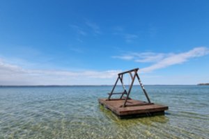 Dusios ežere įrengtos sūpuoklės – tokios vienintelės Lietuvoje: norėsis grįžti vėl ir vėl