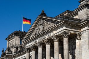 Berlynas uždraudė Rusijos ir Ukrainos vėliavas Antrojo pasaulinio karo minėjimo metu