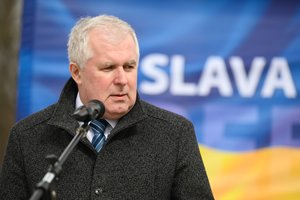 A. Anušauskas: karo pabaigos minėjimas – proga prisiminti, kiek aukų gali kainuoti laisvė