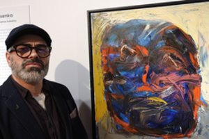 Trijų mūzų užvaldyto kompozitoriaus paveikslai skamba kaip įgarsintų vaizdinių partitūros