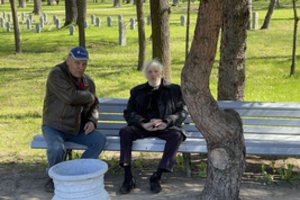 Aukštųjų Šančių karių kapinės: išvakarėse plazdėjo Ukrainos vėliava, gegužės 9-ąją pasirodė žinomas veidas