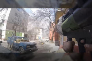 „Azovo“ būrys paskelbė, kiek rusų pajėgų sunaikino Mariupolyje