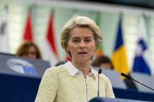 ES nesusitariant dėl naftos embargo Rusijai, U. von der Leyen vyksta į Budapeštą