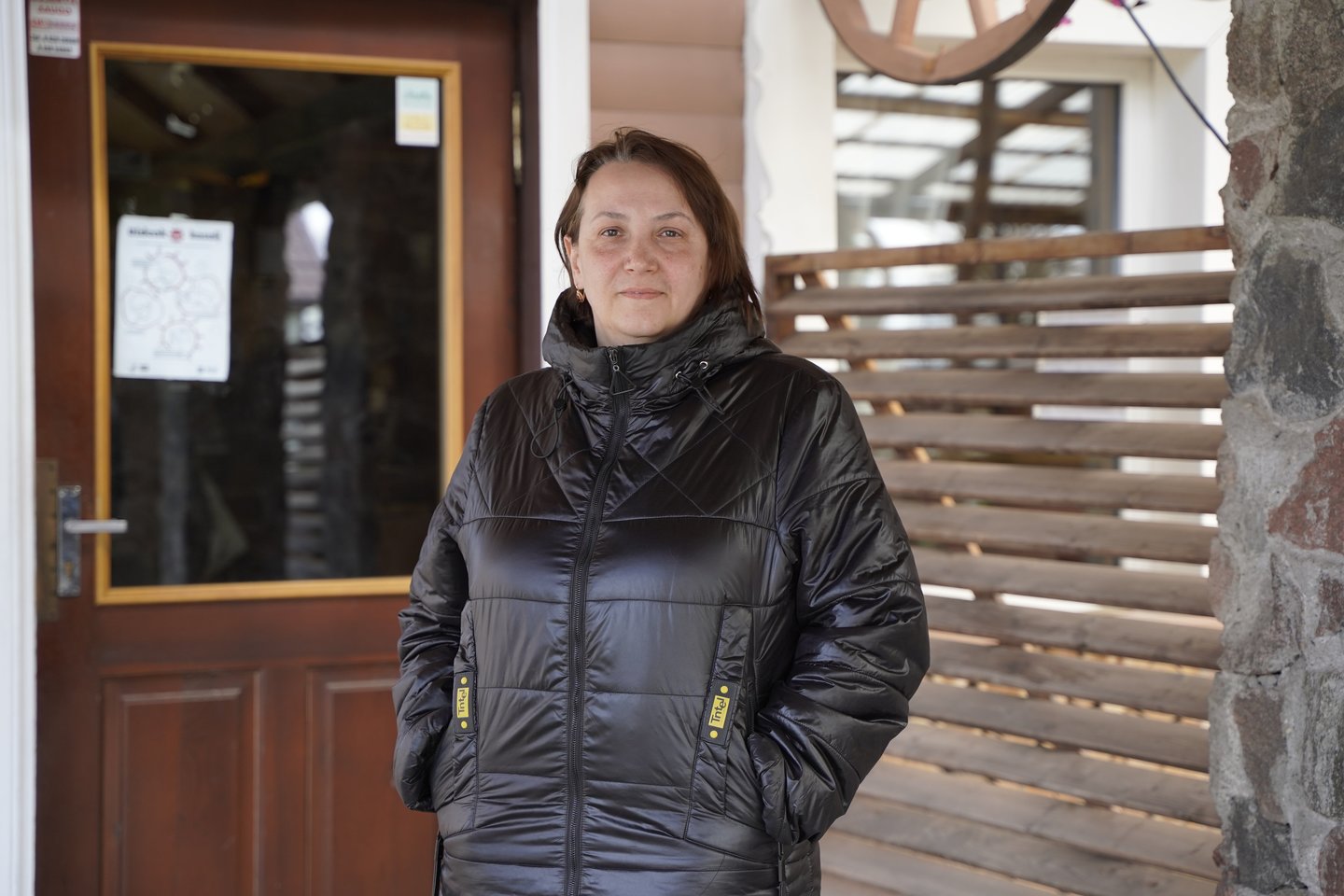 Tetiana Bajieva registravosi Užimtumo tarnyboje ir sulaukė pasiūlymo dirbti „Ryto“ kavinėje<br>L.Pilecko/jurbarkosviesa.lt nuotr.