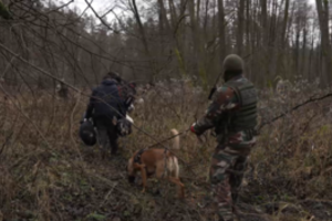 Į Lietuvą bandę patekti 13 migrantų iš Baltarusijos buvo apgręžti atgal