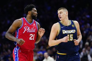 N. Jokičių su prestižiniu titulu pasveikinęs konkurentas J. Embiidas nusilenkė serbui: „Jis tikrai to nusipelnė“