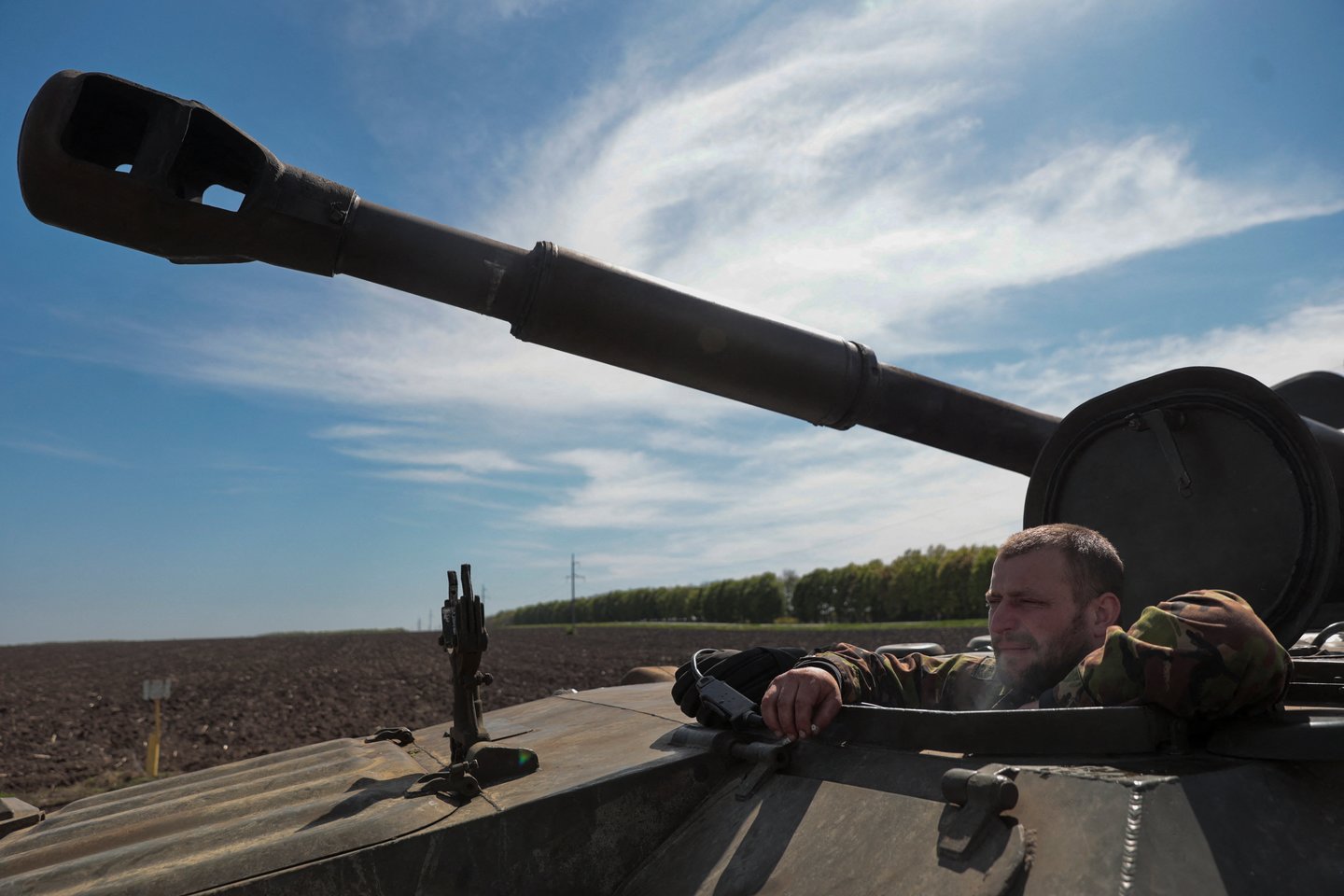 Karas Ukrainoje, ukrainiečių karys Charkove.<br>Reuters/Scanpix nuotr.