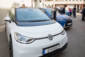 Sukūrė specialų žemėlapį, kur atsiras naujos elektromobilių įkrovimo vietos: jos – kas 60 kilometrų