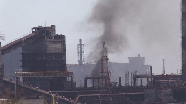 Užfiksuota: „Azovstal“ gamykloje nugriaudėjo dar vienas galingas sprogimas