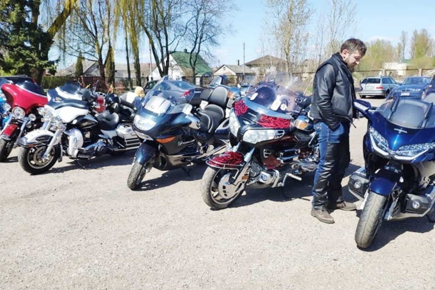 Kėdainių baikeriai atidarė motociklininkų sezoną, nors ir kiek kitaip, nei įprastai.<br>„Born Again MCC“ nuotr.