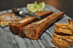 ​Kepti kaulų čiulpai – lengvai paruošiamas karališkas patiekalas