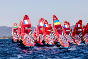 Nauja olimpinė burlenčių klasė iš arti: milžiniški greičiai, ekstremalios situacijos ir laisvės pojūtis