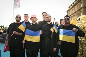 Lažybos dėl „Eurovizijos 2022“ nugalėtojo: prieš finalą lyderio pozicijos sustiprėjo