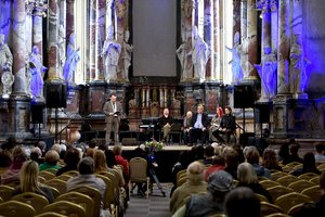 Šv. Kotrynos bažnyčioje – skambus „Poezijos pavasario“ atidarymo akordas 