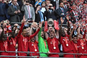 Pasaulio sporto savaitė: teniso lyderių pergalės, futbolo taurių finalai ir NBA čempionų nesėkmė