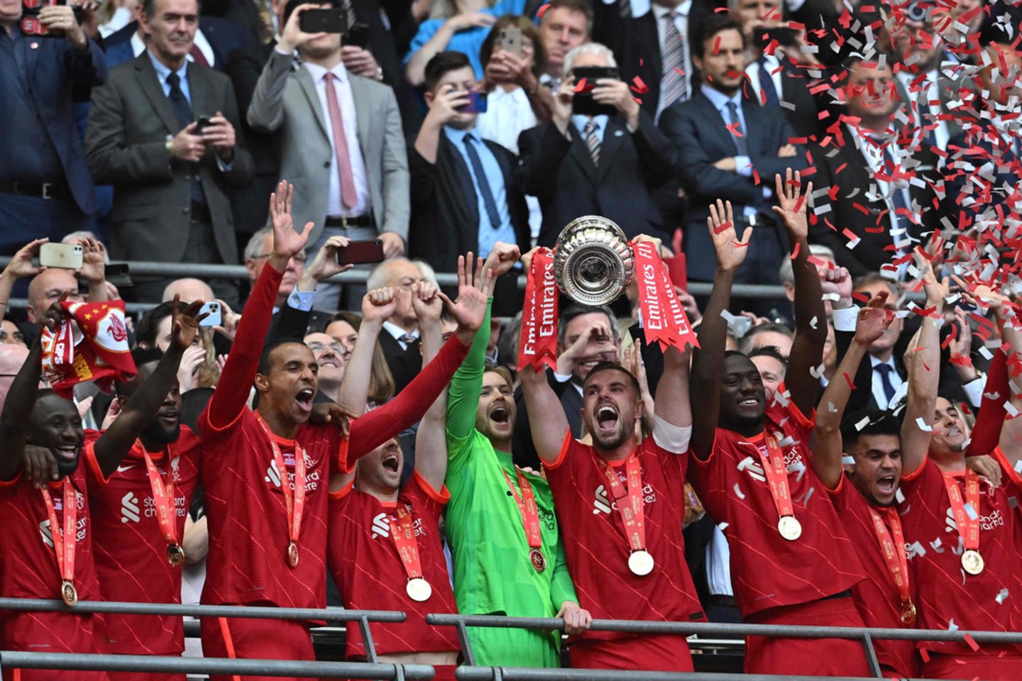  ​„Liverpool“ futbolininkai iškovojo Anglijos taurę<br> AFP/Scanpix nuotr.