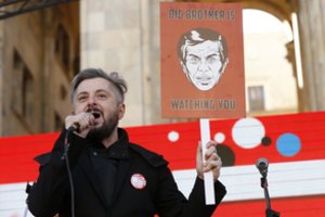 Gruzijoje įkalintas žymus žurnalistas, kritikavęs vyriausybę