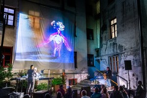 Pažintis su Klaipėdos senamiesčiu gali prasidėti nuo Lėlių teatro