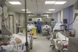 Tyrimas parodė, kaip dažnai koronavirusu persirgę žmonės vėl patenka į ligoninę