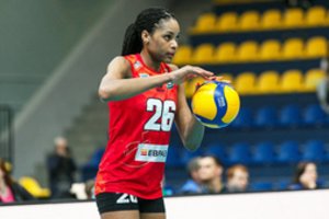 Kaliningrado trenerio „beždžione“ išvadinta Kubos tinklininkė nutarė bėgti iš Rusijos