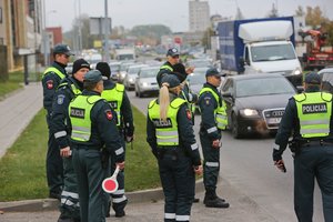 Kaune savaitės „ereliu“ tapo „Hyundai Sonata“ vairuotojas: išspaudė 152 km/val., o tada pasitiko pareigūnai