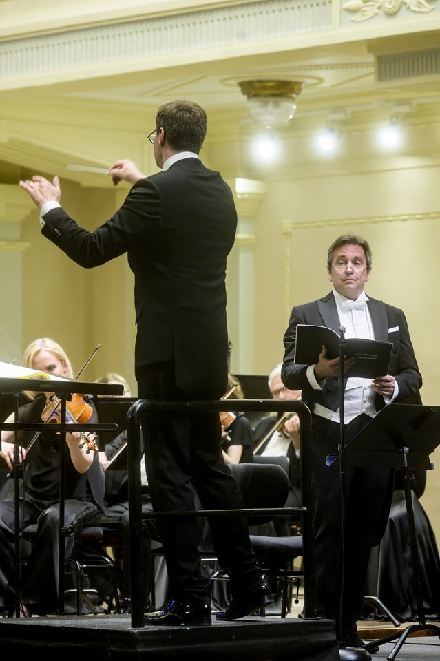 Gegužės 14 d. Lietuvos nacionalinės filharmonijos Didžiojoje salėje įvyko koncertas „Šlovinimo giesmė“.<br>Dmitrijaus Matvejevo nuotr.