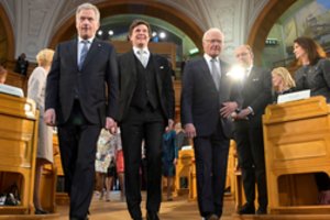 Suomių parlamentas reiškia paramą šalies narystei NATO