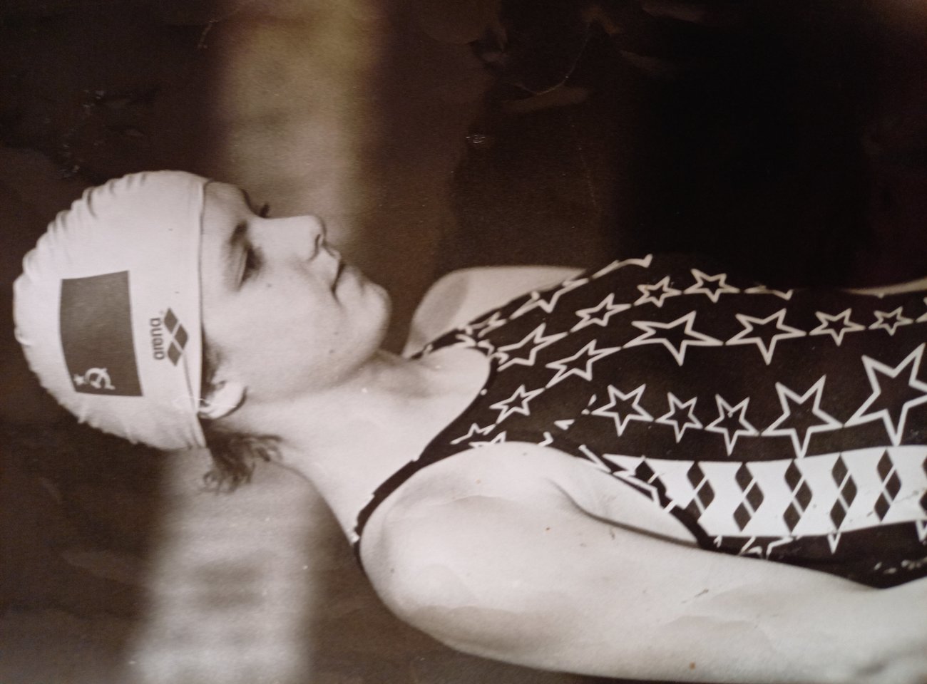 Europos jaunių plaukimo čempionė A.Buzelytė buvo daug kam atpažįstama iš žurnalų viršelių.<br>Nuotr. iš asmeninio albumo