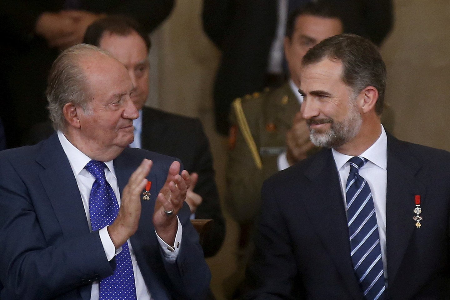 Buvęs Ispanijos karalius ketvirtadienį grįžo pirmojo vizito nuo tada, kai beveik prieš dvejus metus po virtinės finansinių skandalų išvyko iš šalies.<br>Reuters/Scanpix nuotr.