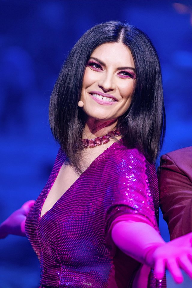 Per „Eurovizijos“ finalą silpnai pasijutusi vedėja L. Pausini buvo užsikrėtusi koronavirusu<br> Scanpix/ZP nuotr.