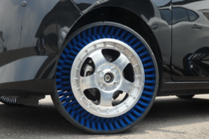 Greitai vairuotojai galės džiaugtis naujo tipo padangomis: nereikės pūsti ir tiek prižiūrėti