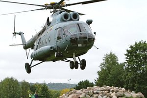 Kauniečių langus drebina dieną ir naktį sraigtasparniai, tačiau pakeisti to neįmanoma – kyla dėl svarbios misijos