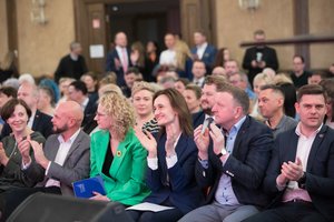 Ruošdamiesi savivaldos rinkimams, liberalai kratosi korupcijos bylos šleifo