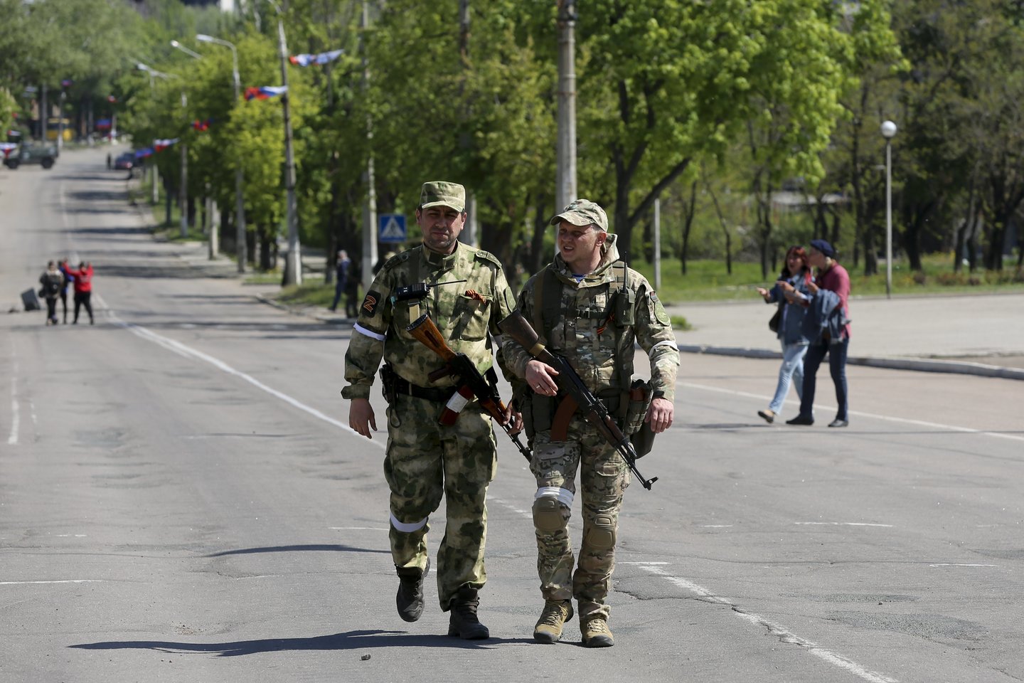 Karas Ukrainoje, Donecko liaudies respublikos kariai.<br>AP/Scanpix nuotr.