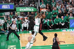 Rytų konferencijos finale – vėl lygybė: „Celtics“ galingai atvėsino „Heat“ įkarštį