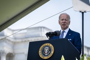 J. Bidenas: JAV „strateginio dviprasmiškumo“ politika Taivano atžvilgiu išlieka nepakitusi