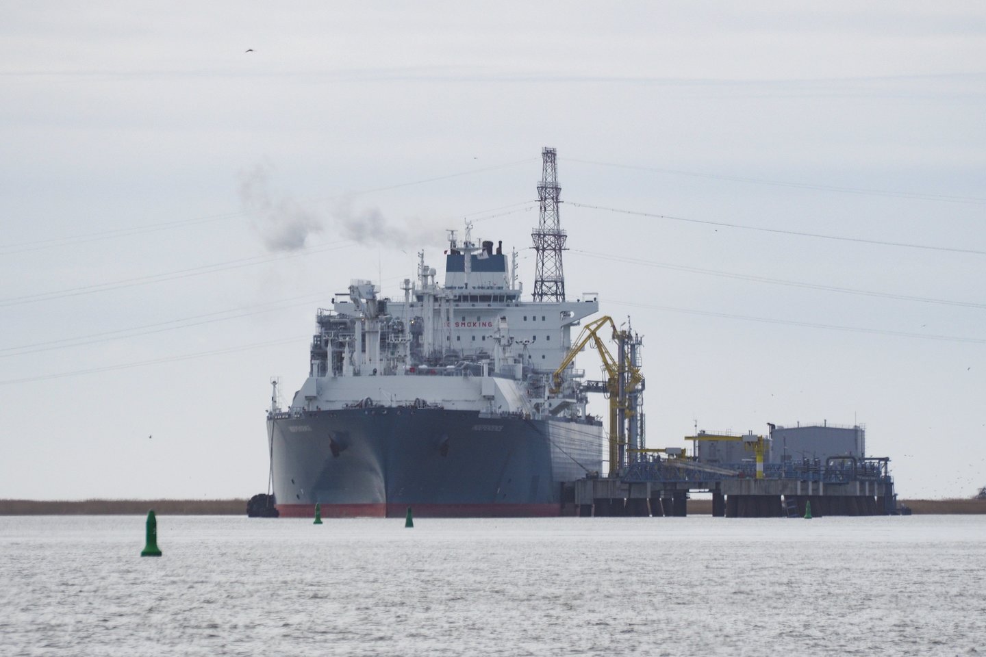 Klaipėdos SGD terminalą pasiekė didelis dujų krovinys iš Egipto.<br>V.Ščiavinsko nuotr.