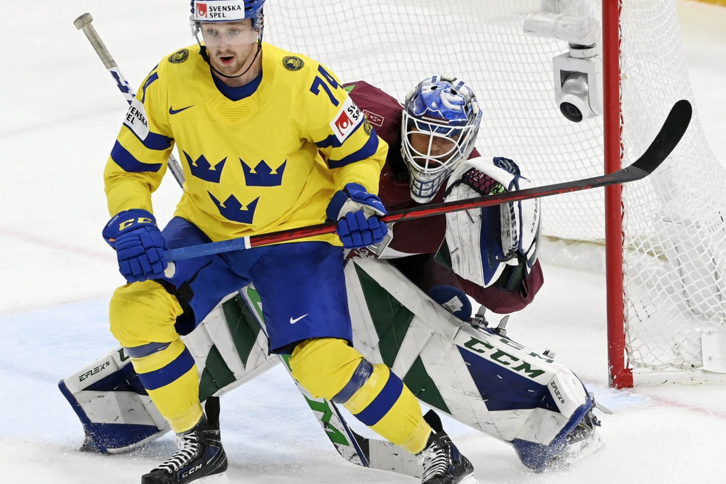  Švedai įveikė latvius 1:0.<br> AFP/Scanpix nuotr.